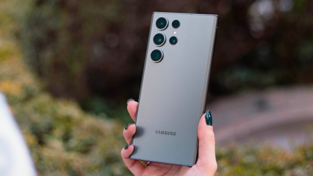 Le Galaxy S25 pourrait révolutionner la politique de mises à jour Android de Samsung 3 Galaxy S25 Android Samsung mises à jour smartphone