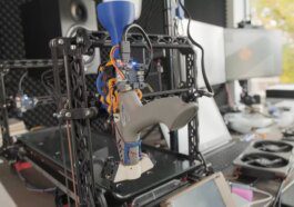 Hot glue experiment could expand options for 3D printing materials