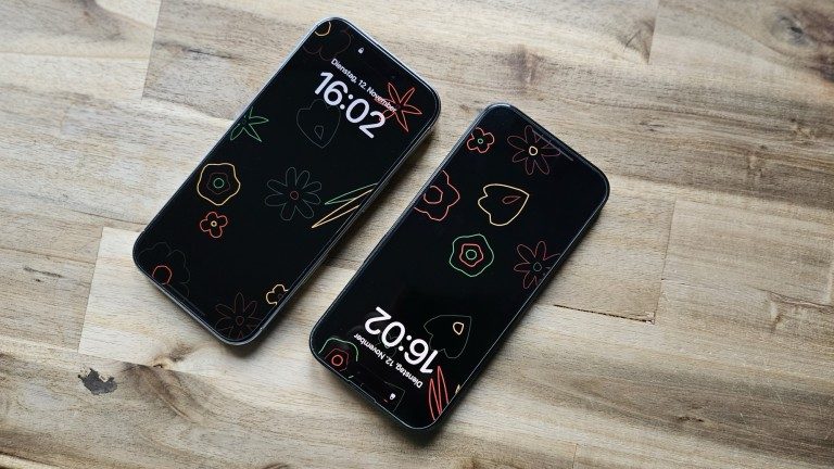 Apple iPhone 16 Pro contre iPhone 15 Pro : Le comparatif 27 iPhone 16 Pro vs iPhone 15 Pro Front