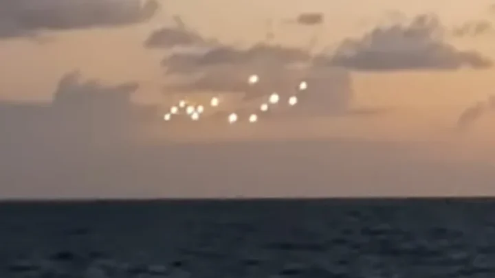 Extraterrestres : les Américains croient que des aliens se cachent dans nos océans 3 1731969414 466 Extraterrestres les Americains croient que des aliens se cachent.webp