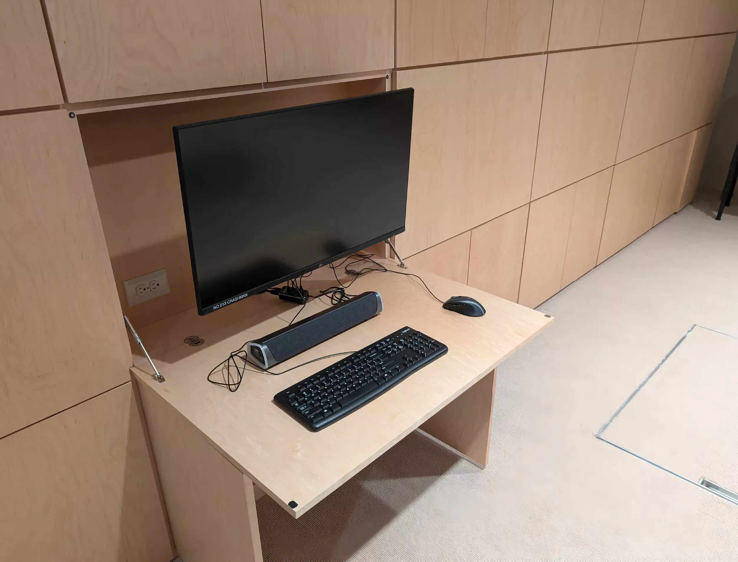 Un ingénieur crée une maison de rêve pour LAN party avec plus de 1 million € ! 4 1732013056 465 Un ingenieur cree une maison de reve pour LAN party
