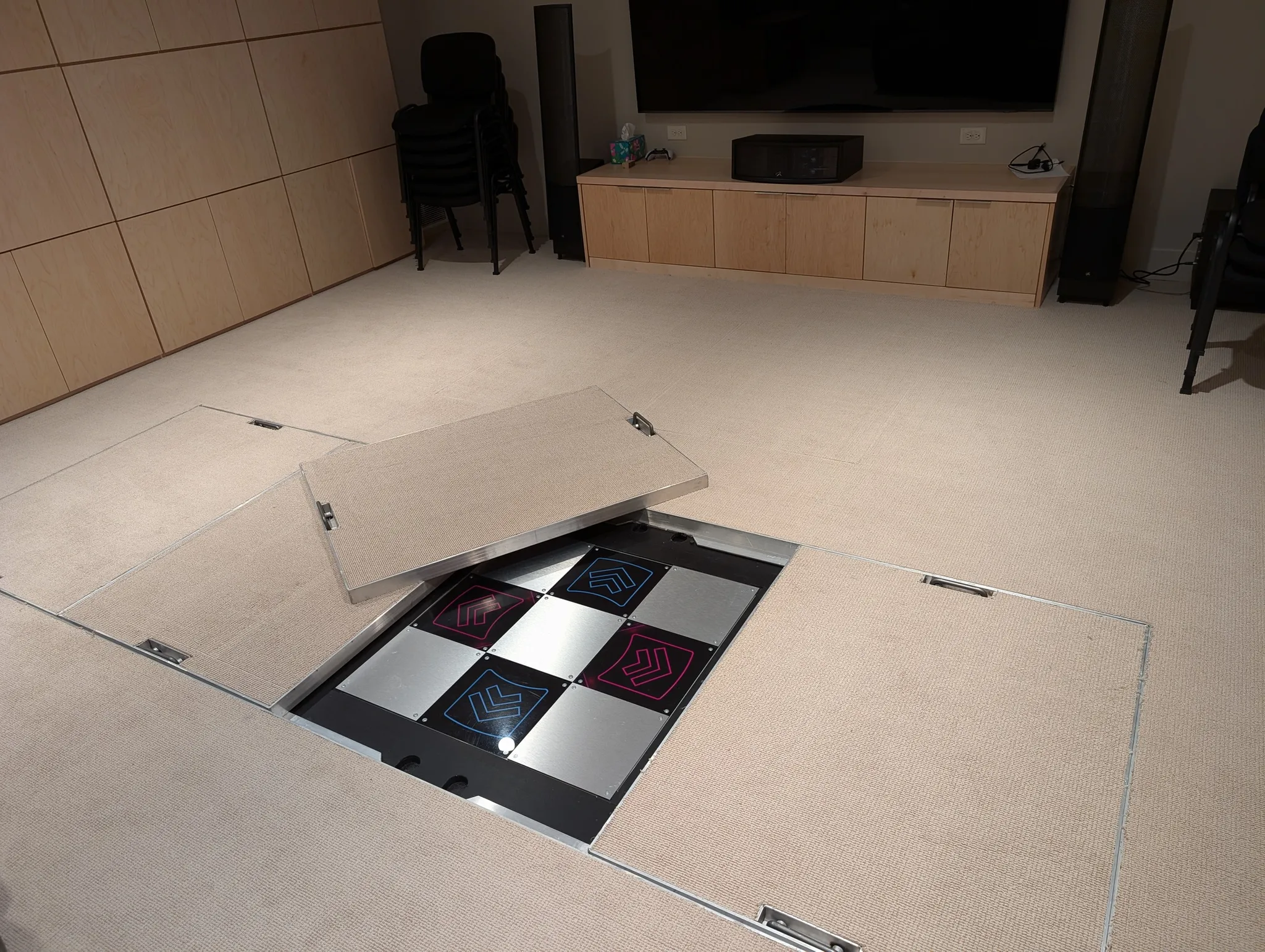 Un ingénieur crée une maison de rêve pour LAN party avec plus de 1 million € ! 7 1732013056 493 Un ingenieur cree une maison de reve pour LAN party