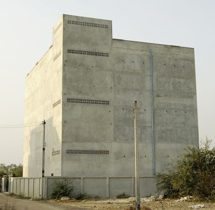 Usine de nids d'oiseau. Credit: Wikipedia