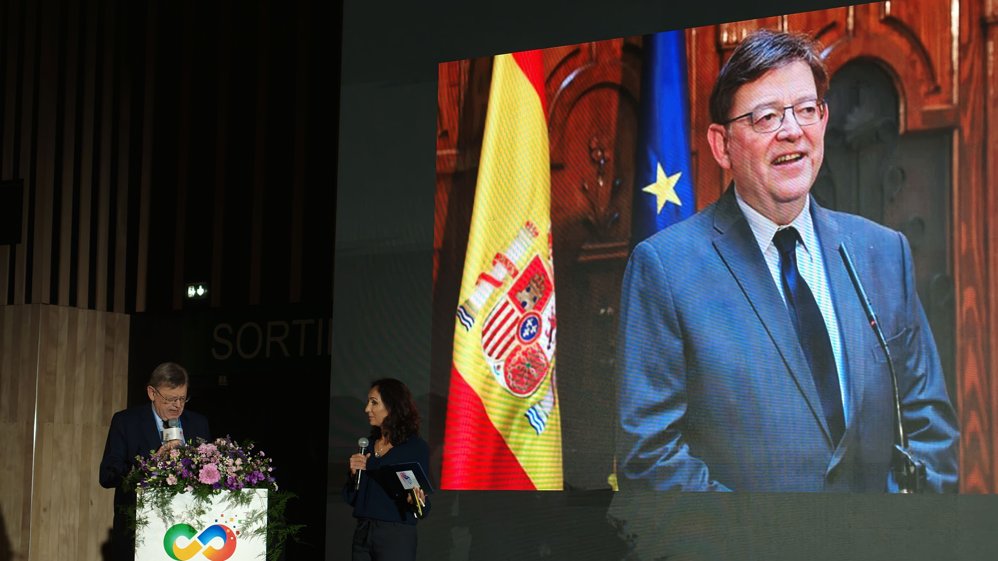 Le HUAWEI Connect 2024 : un engagement fort de la marque pour un avenir durable 4 Ximo Puig lors de son intervention au HUAWEI Connect 2024