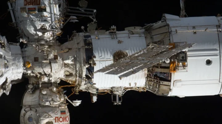 Une fuite à la Station Spatiale Internationale peut-elle entraîner une catastrophe ? 3 1732485741 250 Une fuite a la Station Spatiale Internationale peut elle entrainer une.webp