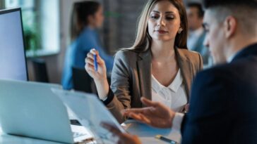 Cette entreprise a choisi de couper l'accès à WhatsApp, Facebook et Skype pour tous ses employés 1 Cette entreprise a choisi de couper l'accès à WhatsApp, Facebook et Skype pour tous ses employés