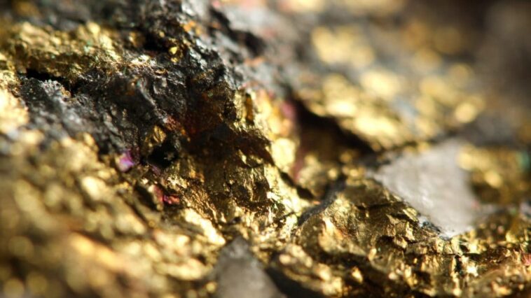 Découverte d'un gigantesque gisement d'or de 1 000 tonnes en Chine : le plus grand jamais trouvé, quelle en est la valeur ? 1 Immagine