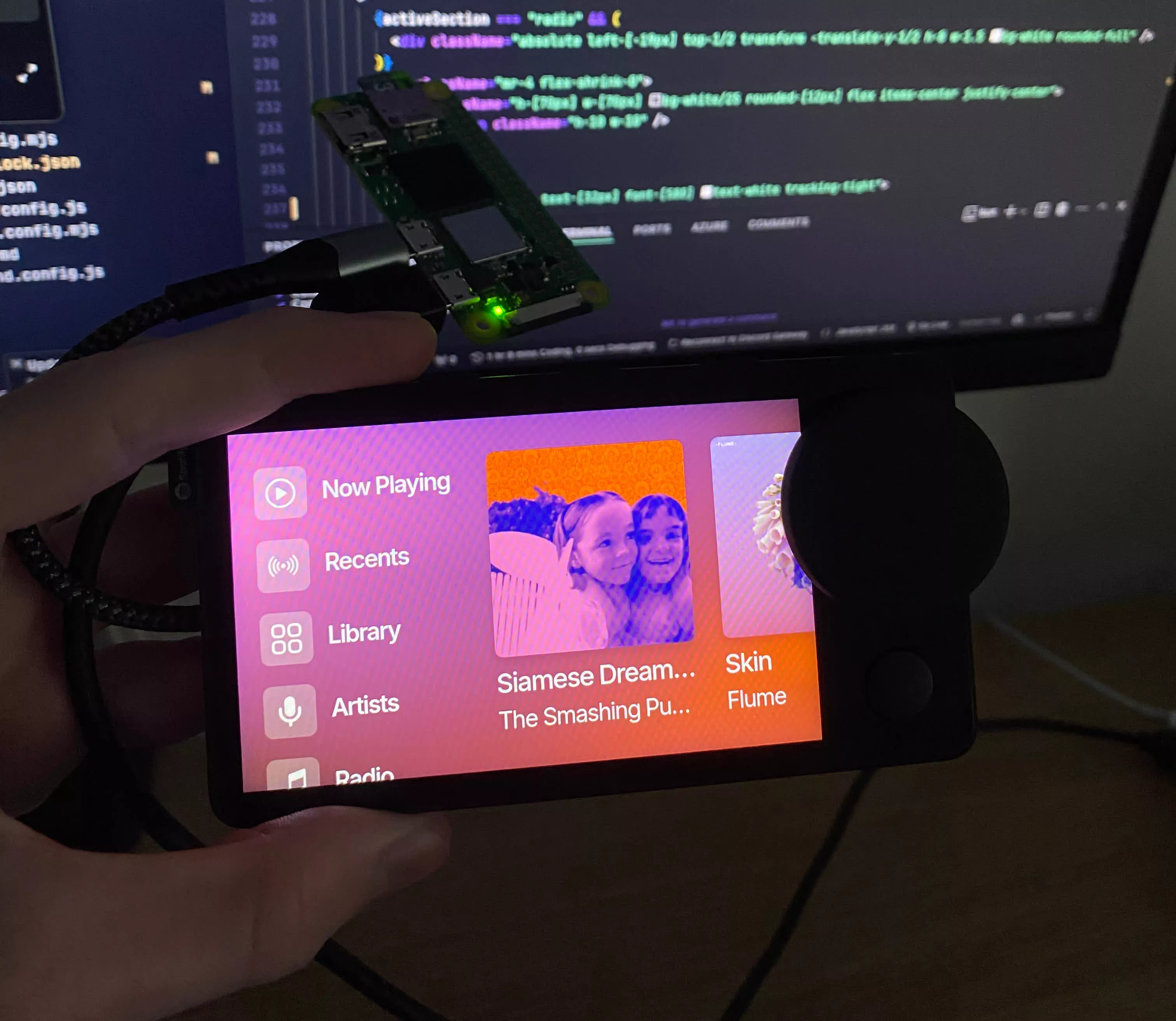 Des développeurs maintiennent en vie le Spotify Car Thing grâce à un firmware personnalisé 2 Des developpeurs maintiennent en vie le Spotify Car Thing grace