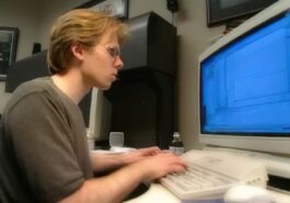 En 1995, alors que les écrans 15 pouces 800x600 régnaient, quel écran John Carmack utilisait-il pour coder Quake ? 46 En 1995, Alors Que Les écrans 15 Pouces 800x600 Régnaient,