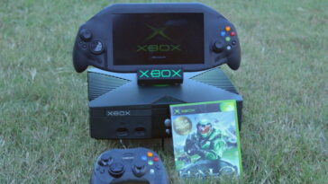 Ils ont construit une Xbox rétro portable et c'est absolument incroyable 1 Ils ont construit une Xbox rétro portable et c'est absolument incroyable