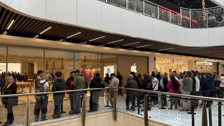 L'Apple Store La Vaguada ouvre ses portes : découvrez la nouvelle et époustouflante boutique de la marque 2 Apple Store La Vaguada ouvre ses portes : découvrez la nouvelle et impressionnante boutique de la marque