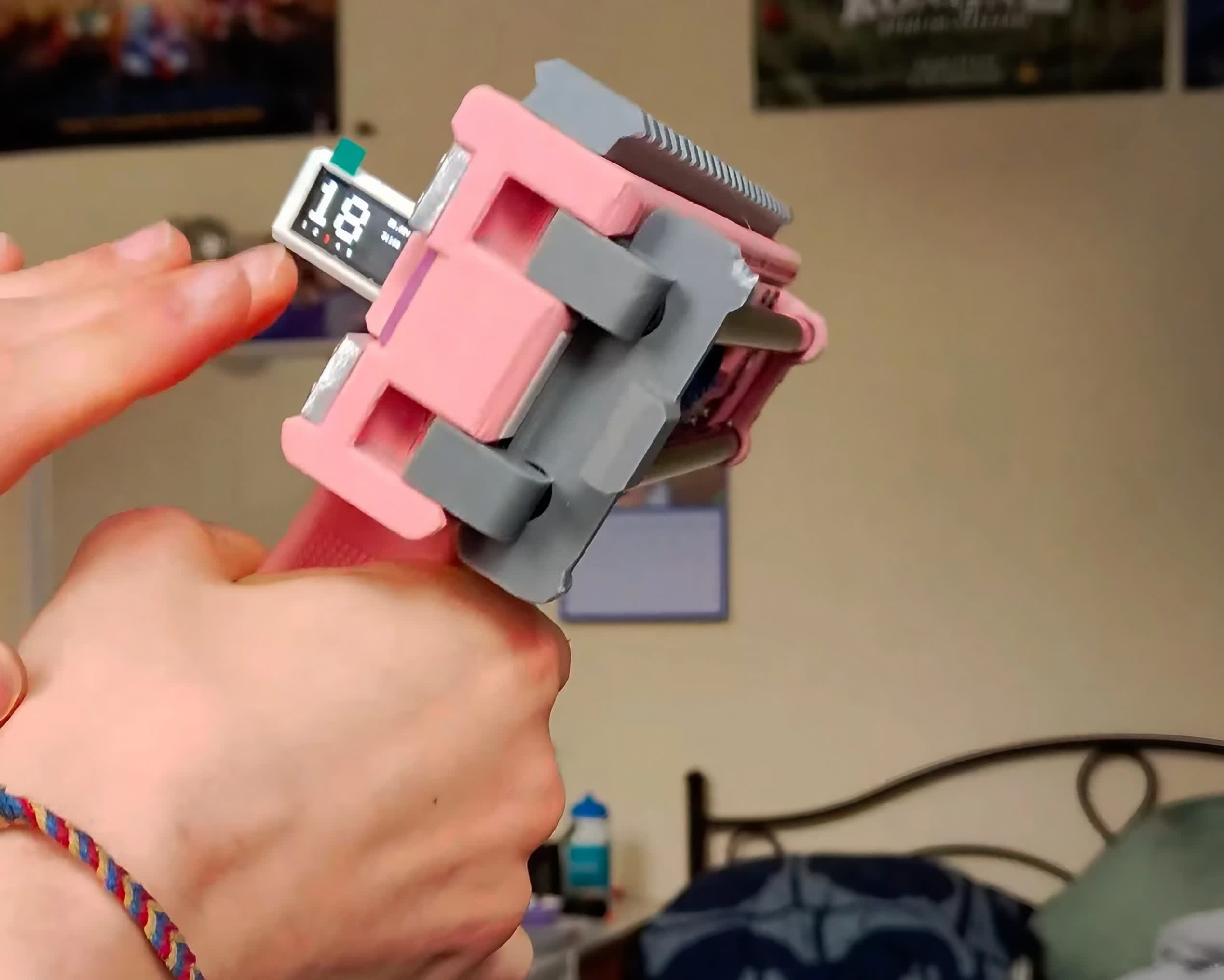 Le blaster "Stinger" en Raspberry Pi rend les simples pistolets Nerf totalement insignifiants 2 Le blaster Stinger en Raspberry Pi rend les simples pistolets