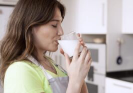 Le lait associé à un risque accru d'infarctus et de maladies cardiaques chez les femmes : l'étude révélatrice 1 Immagine