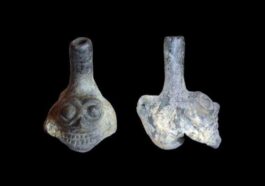 Un sifflet de la mort ou ehecachichtli aztec. Crédit : wikipedia