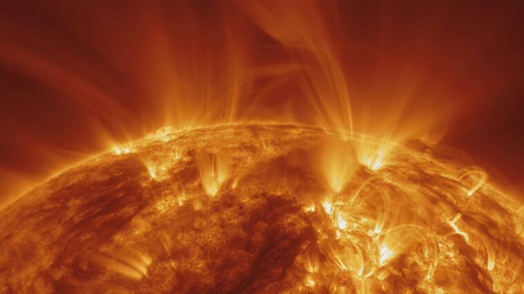 Sole et tempêtes solaires : les nouvelles données d'Aditya-L1 révèlent avec précision le moment des éjections de masse coronale 1 Les expulsions de masse coronale (CME) sont des éruptions de particules chargées (plasma) de la couronne du Soleil qui peuvent voyager dans l'espace et atteindre même la Terre, provoquant des tempêtes solaires / Photo Credit: iStock