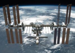 SpaceX déclenche ses propulseurs pour anéantir la Station Spatiale Internationale