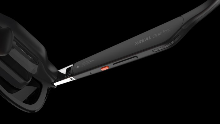 J'ai enfin testé des lunettes XR qui ont changé ma perception 3 Des boutons apparaissent sous les Xreal One Pro.