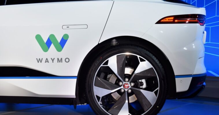 Waymo déploie ses robotaxis à l'international pour la première fois 1 1734408520 Waymo Deploie Ses Robotaxis A Linternational Pour La Premiere Fois.jpg