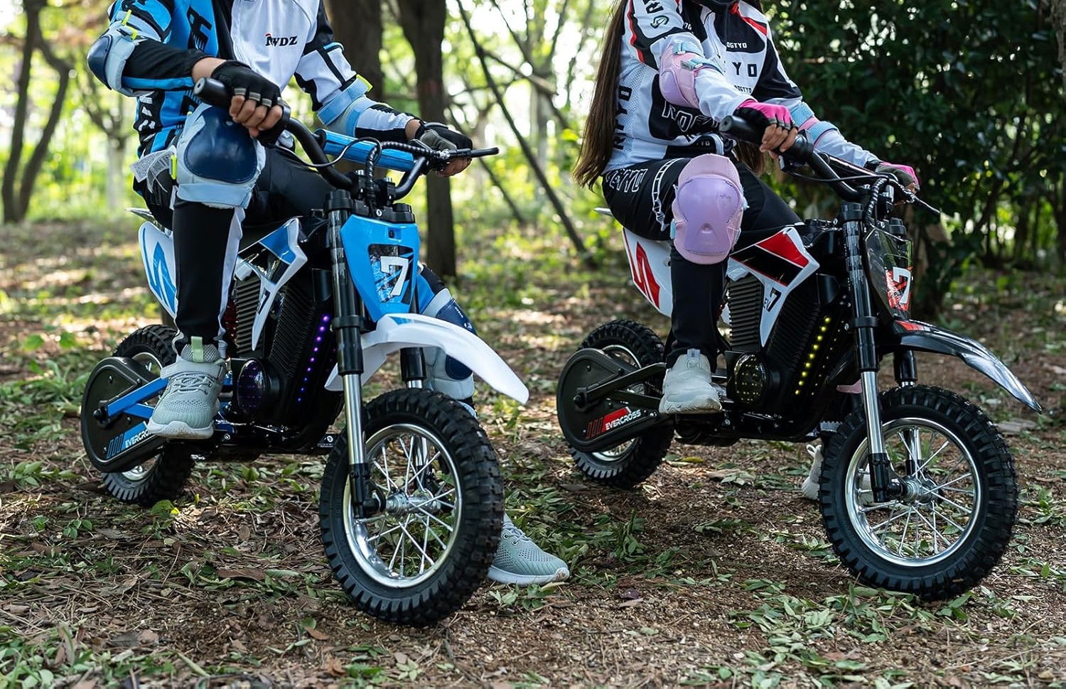 Cette moto électrique pour enfant a un moteur de 300W ! 4 EVERCROSS EV12M Pro