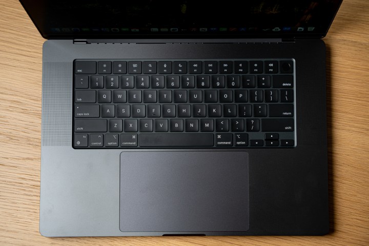 Je veux absolument que les MacBooks s'emparent de cette fonctionnalité géniale du trackpad ! 4 MacBook Pro