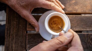 Boire du café ou du thé chaque jour peut réduire le risque de cancer de la bouche et de la gorge 24 La consommation quotidienne de café ou de thé est associée à un risque réduit de cancer de la bouche et de la gorge / Photo iStock