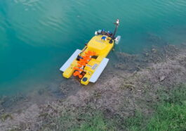 C'est un bateau vraiment sophistiqué qui peut aller partout. Et le meilleur, c'est qu'il est fabriqué en 3D