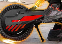 Cette moto électrique pour enfant a un moteur de 300W ! 73 Cette moto électrique pour enfants dispose d'un moteur de 300 W et est parfaite pour offrir ce jour de Rois