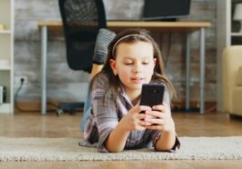 Épidémie de santé publique : l'France propose des étiquettes de santé sur les smartphones
