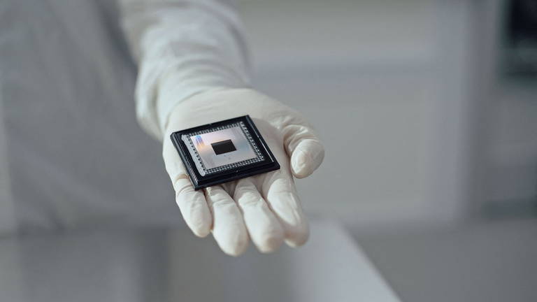Google avait un atout dans sa manche pour gagner la course à l'informatique quantique : son nouveau chip semble sorti du futur 2 Google avait caché un atout pour gagner la course à l'informatique quantique : son nouveau chip semble tout droit sorti du futur