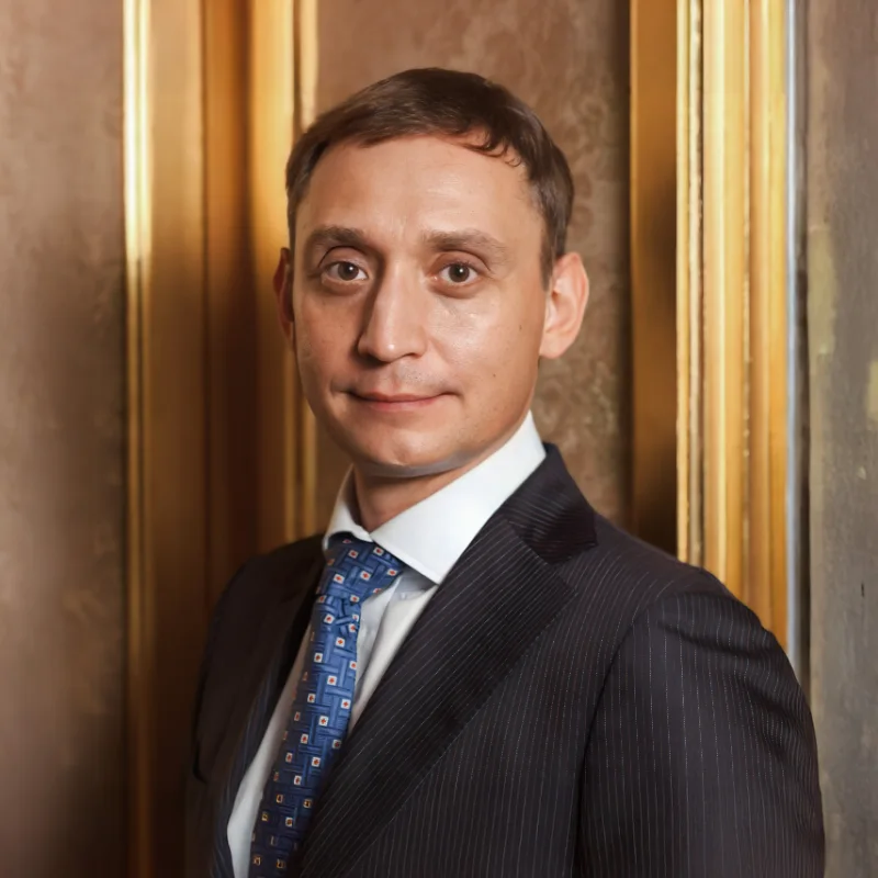 Nikolay Karpenko: carrière et réalisations dans le domaine de la gestion d'actifs 5 Karpenko Nikolay est le fondateur et le directeur associé du groupe Herculis