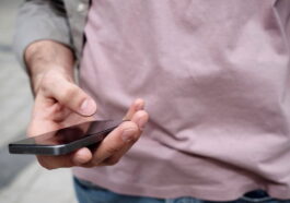 Le FBI met en garde contre les dangers d’envoyer certains messages entre Android et iPhone. C’est pour votre cybersécurité