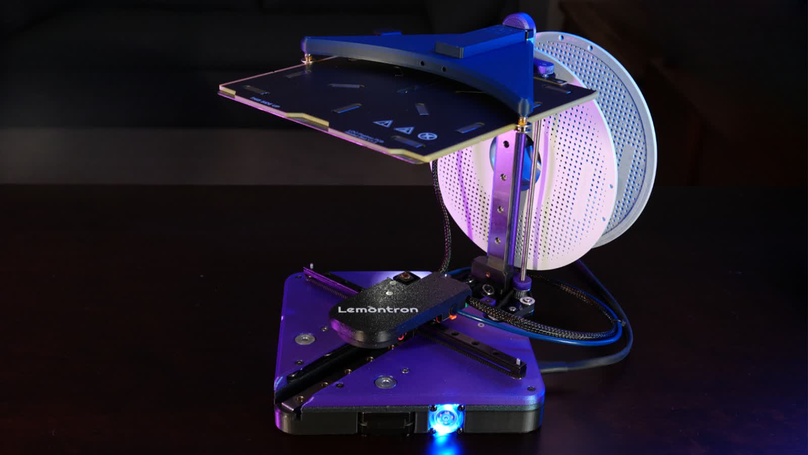 Le Lemontron : imprimeur 3D portable "à l'envers" que vous pouvez fabriquer vous-même ! 2 Le Lemontron imprimeur 3D portable a lenvers que vous