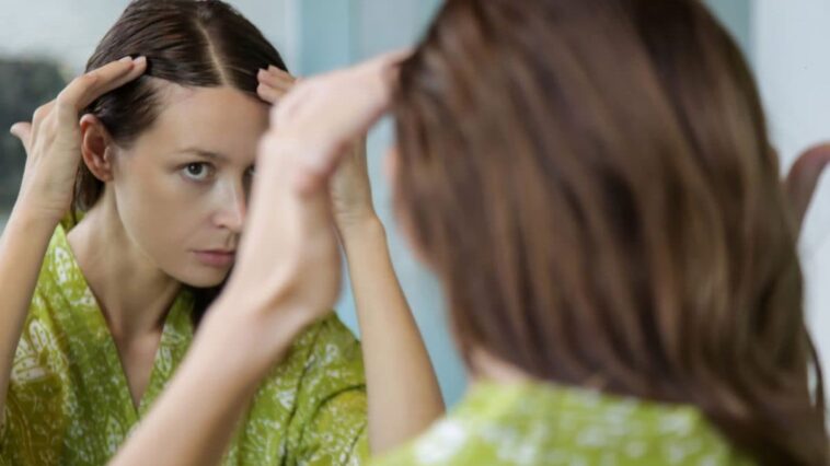 Le jeûne intermittent semble avoir un impact surprenant sur la croissance des cheveux 1 Le jeûne intermittent semble réduire la vitesse avec laquelle poussent les cheveux / Photo iStock