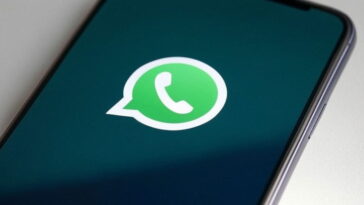 L'écran s'éteint lors de l'écoute des audios WhatsApp : découvrez comment résoudre ce problème 1 L'écran s'éteint en écoutant des audios de WhatsApp : comment résoudre le problème