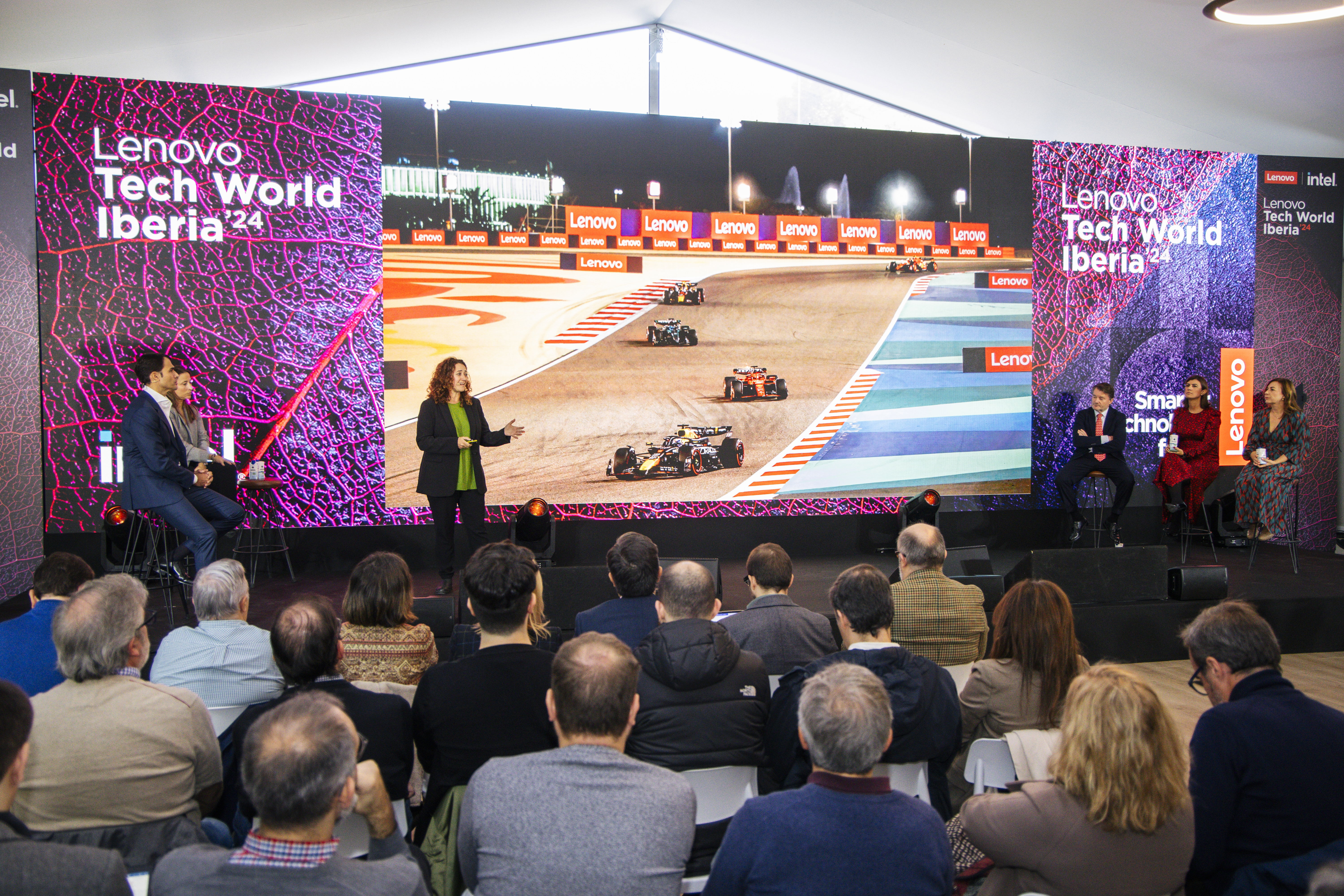 Les passionnés de sport devraient avoir un accès simple et facile à leur passion 3 Lara Rodini lors de sa présentation au Lenovo Tech World Iberia 2024