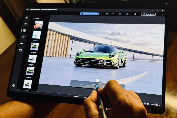 Je regrette d'avoir acheté l'iPad Pro. Cette tablette Windows étonnante m'a ouvert les yeux sur pourquoi 9 Editing image on the Asus ProArt PZ13.