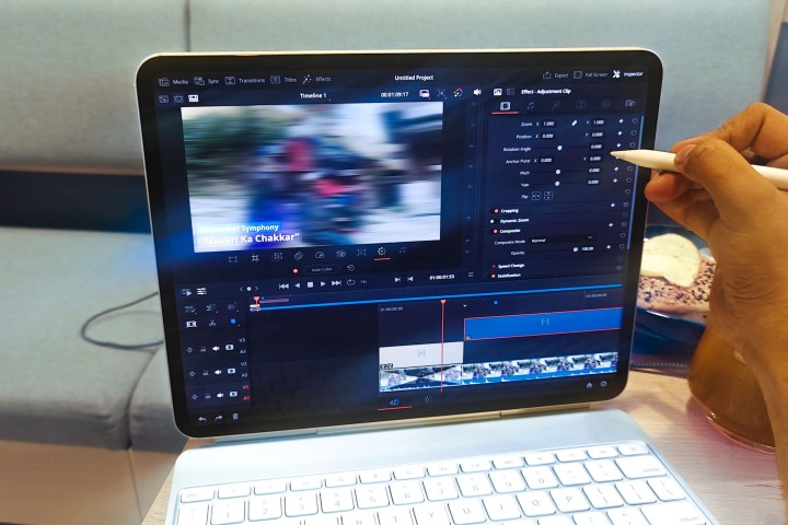 Je regrette d'avoir acheté l'iPad Pro. Cette tablette Windows étonnante m'a ouvert les yeux sur pourquoi 6 Editing video on M4 iPad Pro.