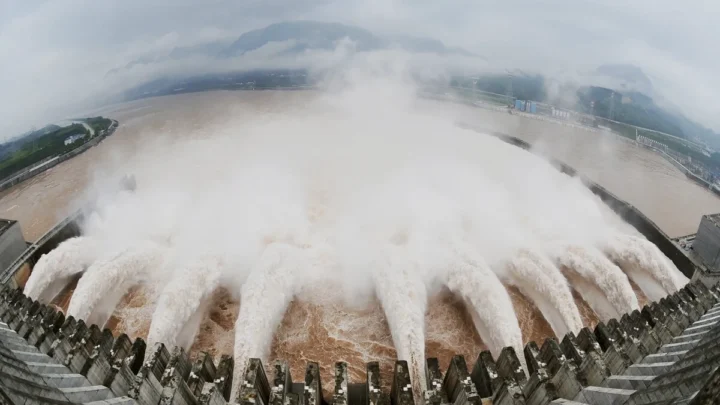 La Chine va utiliser sa Starship pour installer une centrale solaire d'un kilomètre dans l'espace 3 1736804203 241 La Chine va utiliser sa Starship pour installer une centrale.webp