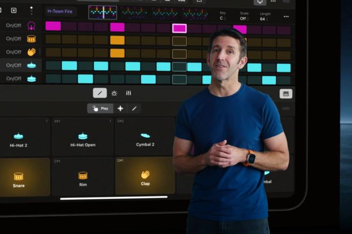Apple M5 : tout ce que vous devez savoir sur la puce de nouvelle génération d'Apple 5 John Ternus d'Apple présentant la puce M4 lors de l'événement iPad Pro le 7 mai 2024.