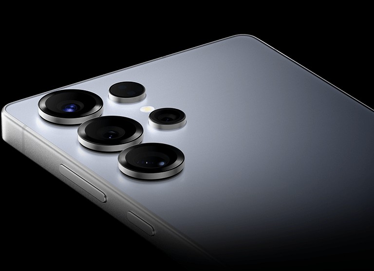Samsung Galaxy S26 Ultra vs. Galaxy S25 Ultra : Comparatif, un bond en avant majeur ? 12 Le S25 Ultra reste un excellent smartphone. (Photo: Samsung)