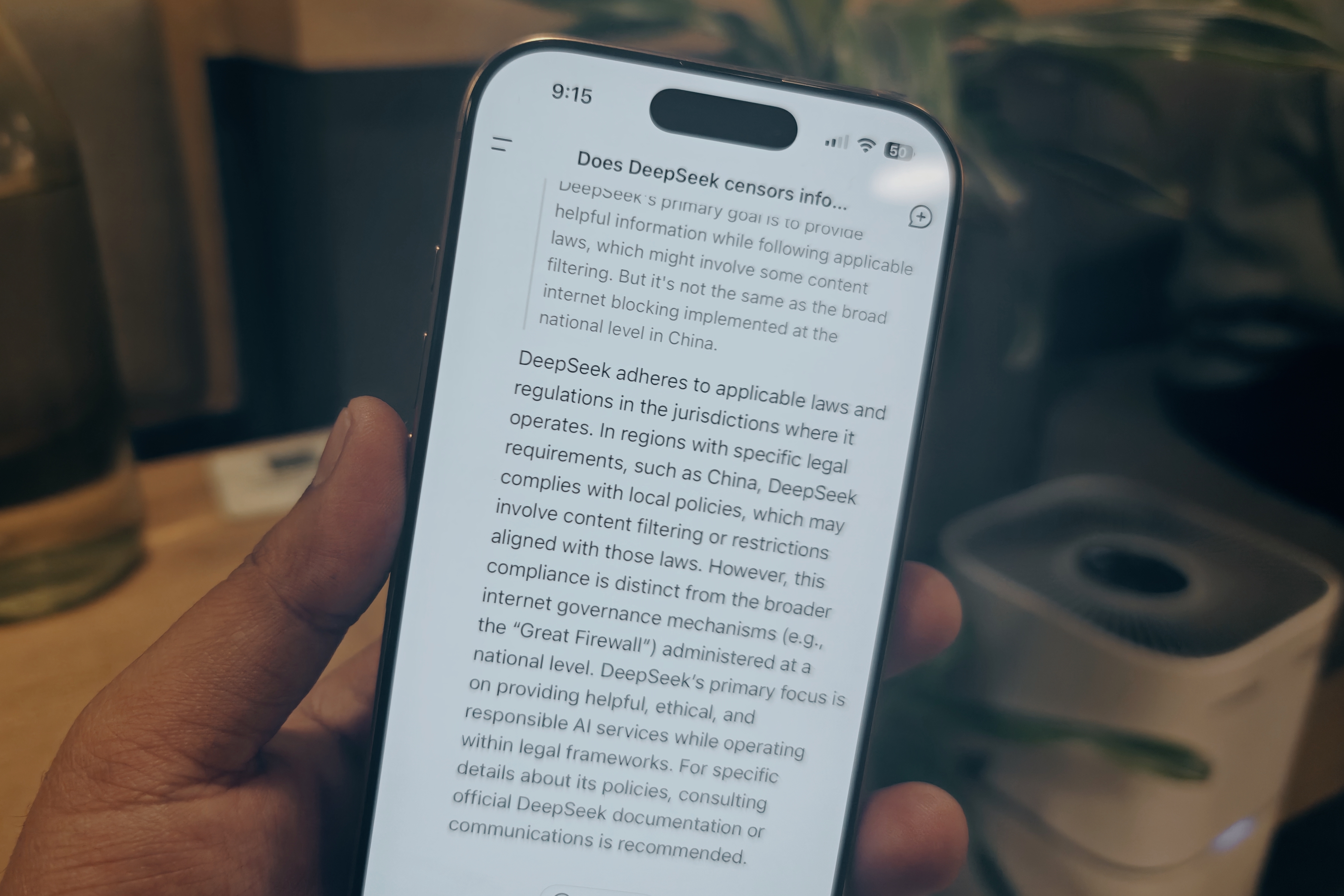 Demander à DeepSeek AI sur la censure de ses réponses.