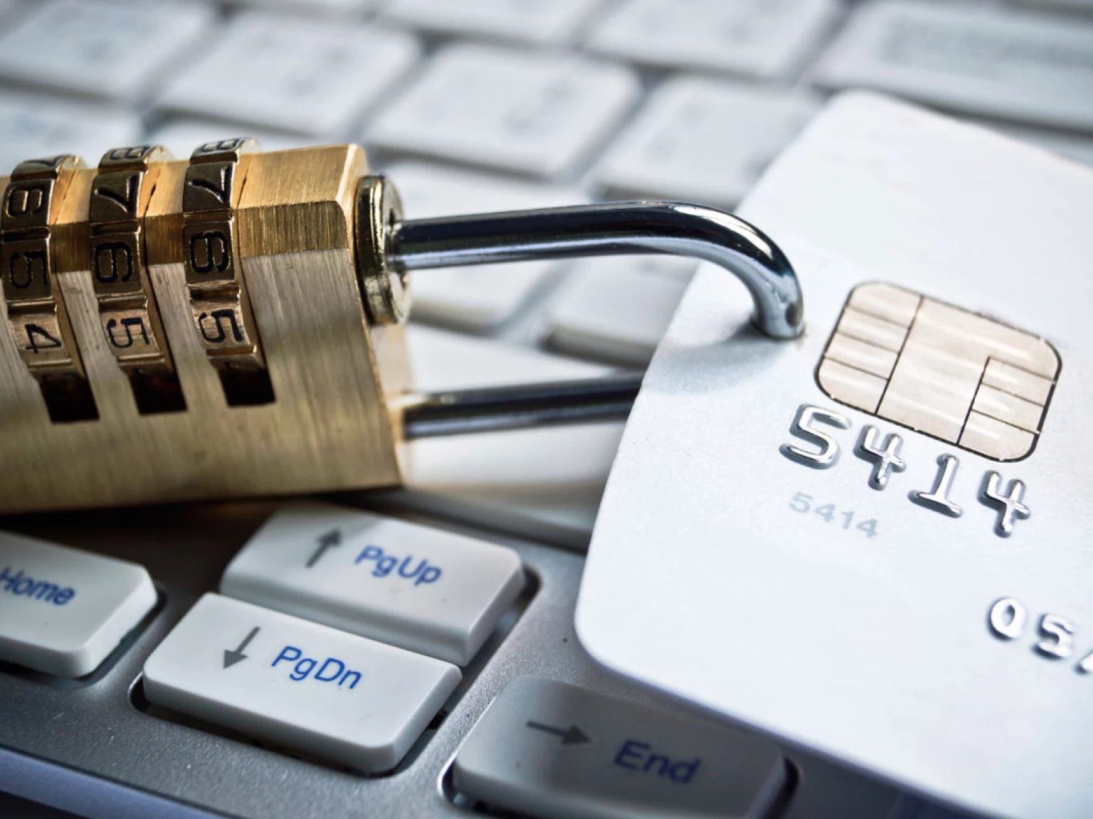 Vendre la peur : Comment le marketing en cybersécurité tire profit de l'anxiété des consommateurs 3 1738323020 520 Vendre la peur Comment le marketing en cybersecurite tire