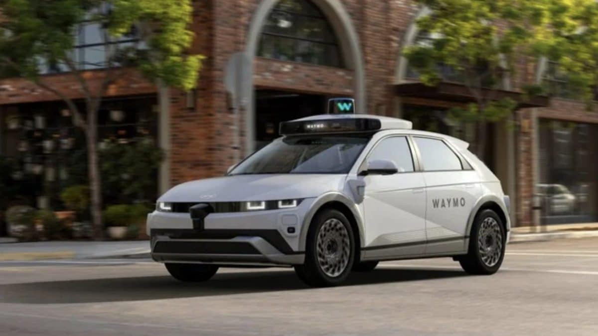 Bloqué dans un robotaxi : "Il ne me laissait pas sortir, j'ai failli rater mon vol" 2 Image