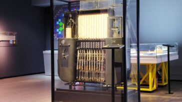 Dans les années 1930, quel pays a inventé un ordinateur analogique fonctionnant à l'eau ? 9 Dans Les Années 1930, Quel Pays A Inventé Un Ordinateur