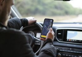 Découvrez la caméra qui détecte l'utilisation du téléphone au volant : où est-elle installée et comment fonctionne-t-elle