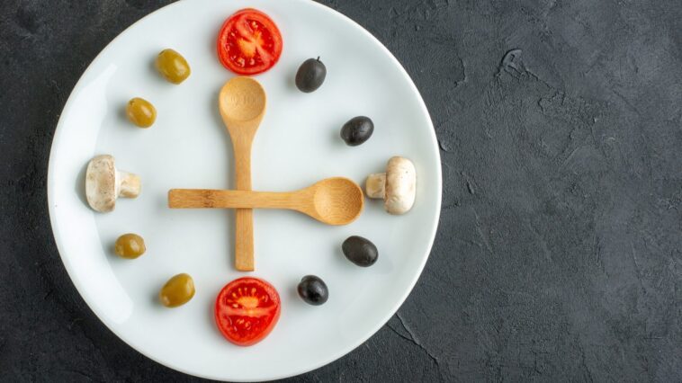 Manger comme ça fait perdre plus de kilos qu'une diète quotidienne, selon une étude 1 Image