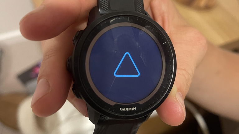 Le triangle bleu sur les montres Garmin : signification et solutions pour résoudre ce problème 2 Le triangle bleu sur les montres Garmin : que signifie-t-il et comment résoudre ce problème ?