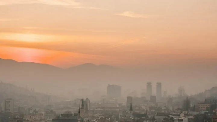 Pourra-t-on détecter des civilisations extraterrestres avancées grâce à leur pollution industrielle ? 2 Illustration de pollution qui, à exister sur d'autres planètes, pourrait être vue de la Terre