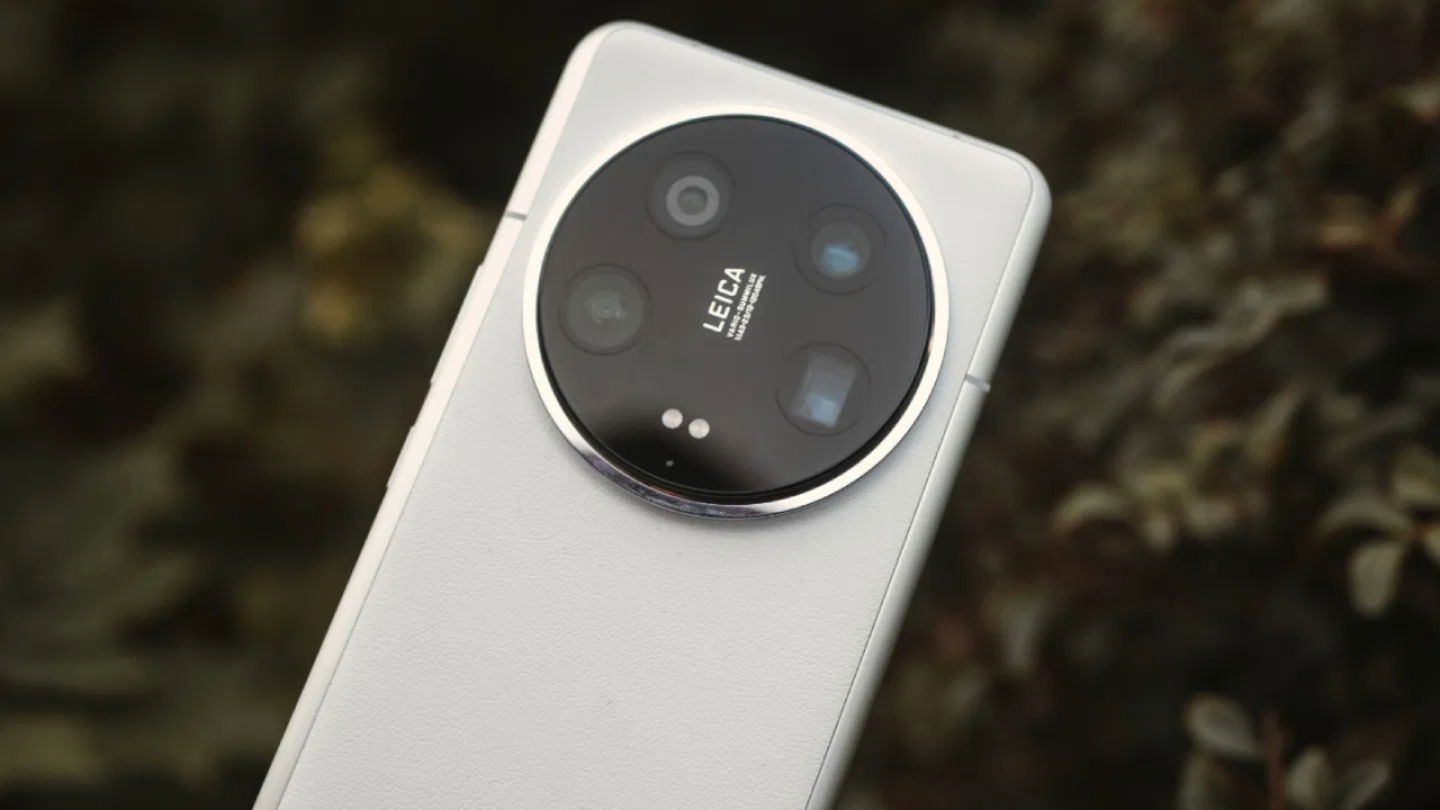 Comparaison Samsung Galaxy S25 Ultra vs Xiaomi 14 Ultra : différences et lequel est le meilleur dans le segment haut de gamme premium