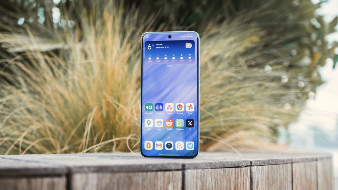Écran légèrement incurvé du Xiaomi 14 Ultra